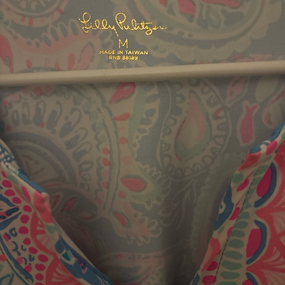 Lilly Pulitzer ChillyLilly Dress Zanzibar Blue Fish Kiss UPF 50+ Pink M - Picture 6 of 9